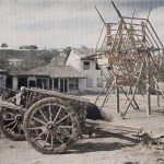 Трг са запрежним колима и дрвеним точком, Драч, 16. октобар 1913. (фото www.albert-kahn.hauts-de-seine.fr)