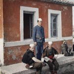 Албанци и жандарм, Драч, 16. октобар 1913. (фото www.albert-kahn.hauts-de-seine.fr)