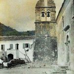 Црква и кућа, Крф, 3. октобар 1913. (фото www.albert-kahn.hauts-de-seine.fr)