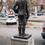 Споменик 1300 каплара испред Ужичке гимназије (фото Бојан Радојичић)