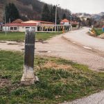 Крајпуташ Ненаду Старчевићу у Волујцу (фото Бојан Радојичић)
