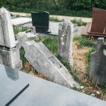 Споменик Гаврилу Костићу на гробљу у Рочњаку, Биоска (фото Бојан Радојичић)
