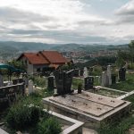 Гробље на Мендином брду у Крчагову (фото Бојан Радојичић)