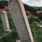 Споменик браћи Котлаићима на Мендином брду у Крчагову (фото Бојан Радојичић)
