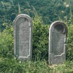 Крајпуташи Скокићима у Волујцу (фото Бојан Радојичић)