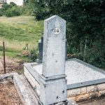 Споменик Михаилу Ј. Тамбурићу на гробљу у Циганском пољу на Забучју (фото Бојан Радојичић)