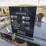 Споменик Саву, Александру и Страјину Босиљчићима на гробљу на потесу Павићи у Горјанима (фото Бојан Радојичић)