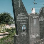 Споменик Јакову и Мијајлу Станићима на гробљу у Гудурићима, Љубање (фото Бојан Радојичић)
