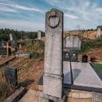 Споменик Петронију Костићу на гробљу у Костићима у Трнави (фото Бојан Радојичић)