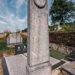 Споменик Петронију Костићу на гробљу у Костићима у Трнави (фото Бојан Радојичић)
