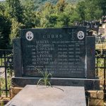 Споменик Илији Савићу на гробљу на потесу Стевановића гај у Злакуси (фото Бојан Радојичић)