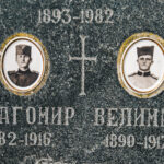 Споменик браћи Аћимовићима на Лазића гробљу у Биосци (фото Бојан Радојичић)