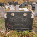Споменик Милосаву Ресимићу на Николића гробљу у селу Кремна (фото Бојан Радојичић)