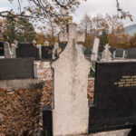 Споменик Антонију Мандопарићу на гробљу у Равањском пољу, Равни (фото Бојан Радојичић)