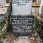 Споменик Лазару Радовићу на гробљу у Равањском пољу, Равни (фото Бојан Радојичић)
