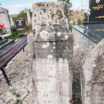 Споменик браћи Миловићима на гробљу у Врутцима (фото Бојан Радојичић)