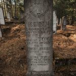 Споменик Млађену Кокоровићу на централном гробљу у Јабланици (фото Бојан Радојичић)