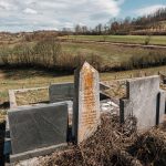 Споменик Чедомиру Зечевићу на Ивановића гробљу у Кривој Реци (фото Бојан Радојичић)