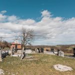 Споменик Јанићију Кубуровићу на Ивановића гробљу у Кривој Реци (фото Бојан Радојичић)