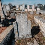 Споменик Јеврему Дужанићу на гробљу у Мачкату (фото Бојан Радојичић)