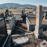 Споменик Милисаву Дуловићу на гробљу у Мачкату (фото Бојан Радојичић)