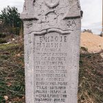 Крајпуташ Видоју Грујичићу у центру Алин Потока (фото Бојан Радојичић)
