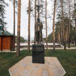 Споменик генералу Крсти Смиљанићу поред Златиборског језера (фото Бојан Радојичић)