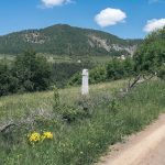 Крајпуташ Дамљану Бакићу у Јабланици (фото Бојан Радојичић)