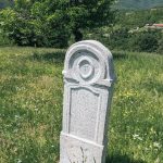Крајпуташ Дамљану Бакићу у Јабланици (фото Бојан Радојичић)