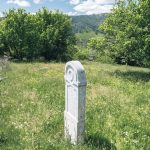 Крајпуташ Дамљану Бакићу у Јабланици (фото Бојан Радојичић)