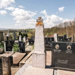Споменик Милораду Р. Бојићу на гробљу у Бакионици (фото Бојан Радојичић)