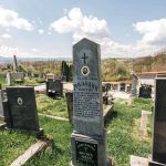 Споменик Миладину Крстићу на гробљу у Бакионици (фото Бојан Радојичић)