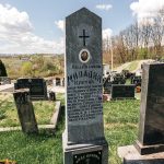 Споменик Миладину Крстићу на гробљу у Бакионици (фото Бојан Радојичић)
