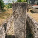 Споменик Будимиру Т. Богдановићу на Богдановића гробљу у Доњој Добрињи (фото Бојан Радојичић)
