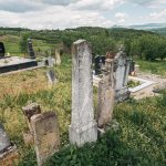 Споменик Митру Симовићу на Коларевића гробљу у Доњој Добрињи (фото Бојан Радојичић)