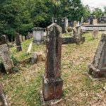 Споменик Илији Лађевцу на Лађевачком гробљу у Доњој Добрињи (фото Бојан Радојичић)