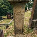 Споменик Тихомиру Лађевцу на Лађевачком гробљу у Доњој Добрињи (фото Бојан Радојичић)