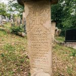 Споменик Тихомиру Лађевцу на Лађевачком гробљу у Доњој Добрињи (фото Бојан Радојичић)