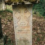 Споменик Витомиру Лађевцу на Лађевачком гробљу у Доњој Добрињи (фото Бојан Радојичић)