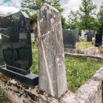Споменик Драгиши Лађевцу на Лађевачком гробљу у Доњој Добрињи (фото Бојан Радојичић)
