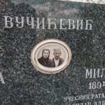 Споменик Милутину Вучићевићу на Вучићевића гробљу у Доњој Добрињи (фото Бојан Радојичић)