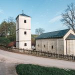 Црква Светих Апостола Петра и Павла у Горњој Добрињи (фото Бојан Радојичић)