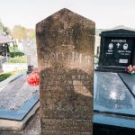 Споменик Арсенију Сретићу на гробљу изнад цркве у Горњој Добрињи (фото Бојан Радојичић)