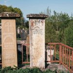 Споменик Софронијевићима на гробљу изнад цркве у Горњој Добрињи (фото Бојан Радојичић)