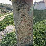 Милосаву, Добросаву и Софронију Софронијевићу на гробљу изнад цркве у Горњој Добрињи (фото Бојан Радојичић)