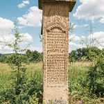 Крајпуташ Микаилу Перуничићу у Горобиљу (фото Бојан Радојичић)