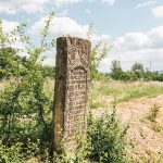 Крајпуташ Мићу Мићовићу у Горобиљу (фото Бојан Радојичић)