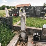 Споменик Десимиру Радићу на гробљу на потесу Слатина у Горобиљу (фото Бојан Радојичић)