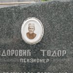 Споменик Тодору Тодоровићу на гробљу у Јелен Долу (фото Бојан Радојичић)