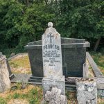 Споменик Ранисаву Милићу на Лазовића гробљу у Дражиновићима, Јежевица (фото Бојан Радојичић)